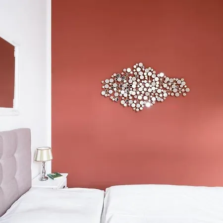 Apartament Sc 05 By Rockchair L Superhost Status L 2 Bedrooms Boxspringbeds Balcony Elevator - Cozy Family & Business Flair Welcomes You!