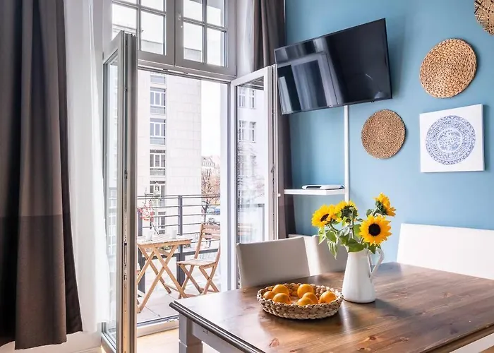 Apartament Sc 05 By Rockchair L Superhost Status L 2 Bedrooms Boxspringbeds Balcony Elevator - Cozy Family & Business Flair Welcomes You!