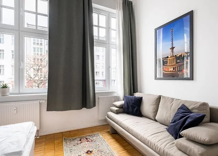 Sc 05 By Rockchair L Superhost Status L 2 Bedrooms Boxspringbeds Balcony Elevator - Cozy Family & Business Flair Welcomes You! * Berlin