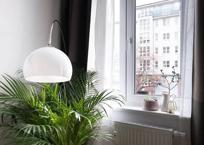 Apartamento Sc 05 By Rockchair L Superhost Status L 2 Bedrooms Boxspringbeds Balcony Elevator - Cozy Family & Business Flair Welcomes You!