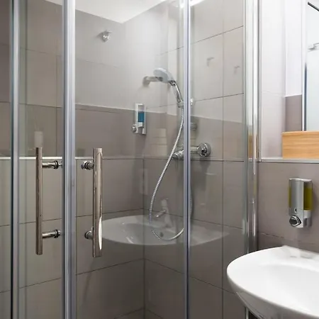 Sc 05 By Rockchair L Superhost Status L 2 Bedrooms Boxspringbeds Balcony Elevator - Cozy Family & Business Flair Welcomes You! Βερολίνο