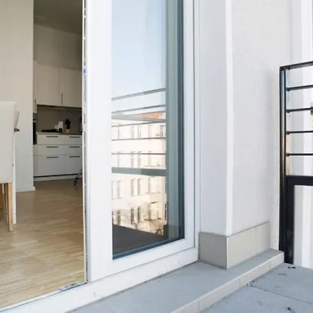 公寓 Sc 05 By Rockchair L Superhost Status L 2 Bedrooms Boxspringbeds Balcony Elevator - Cozy Family & Business Flair Welcomes You! *